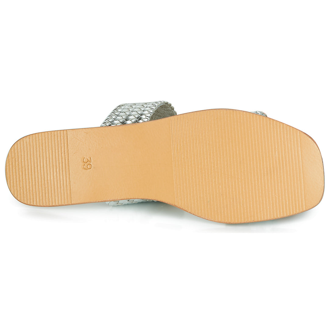 Andre Mules Chupa Femme