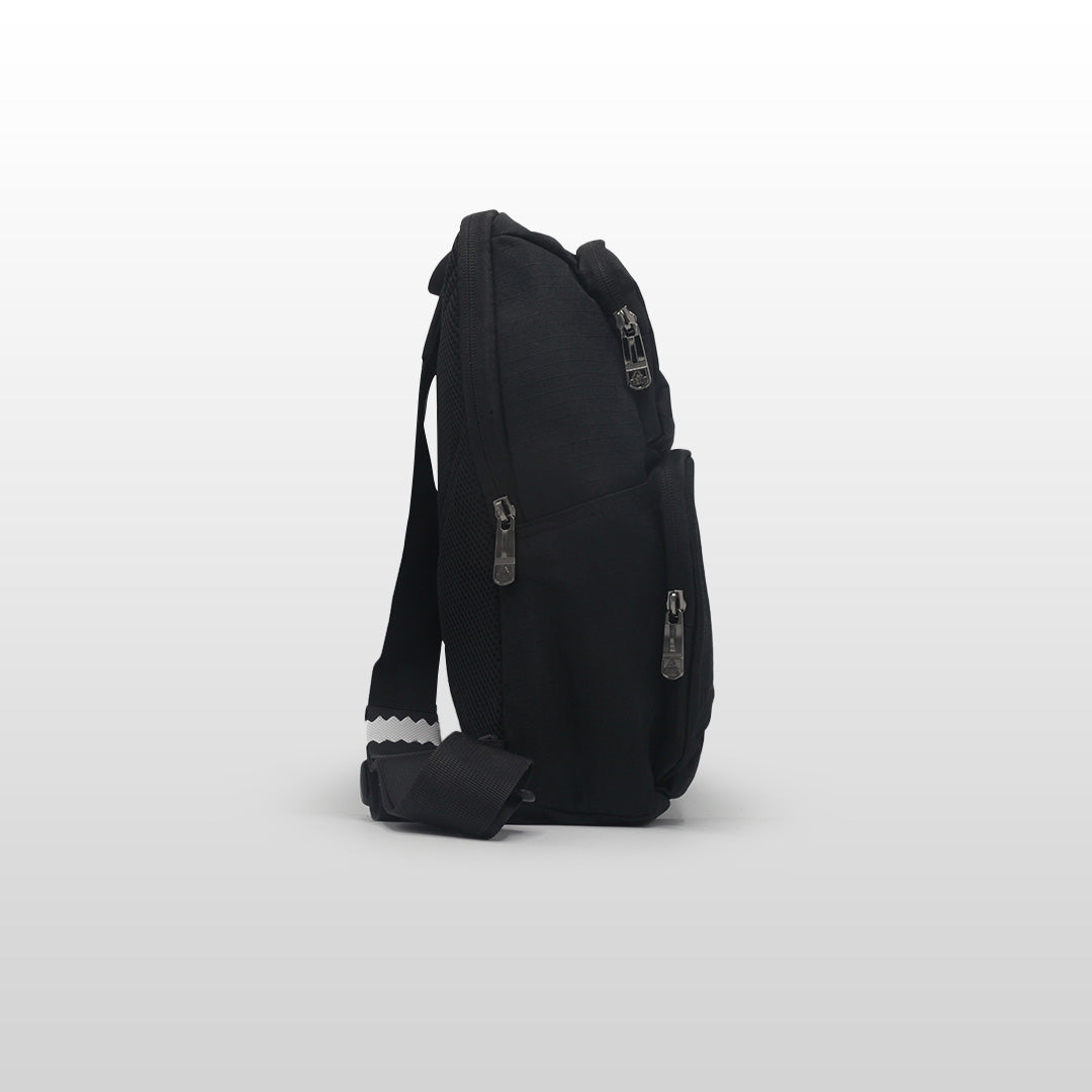 Peak Front Pack Black