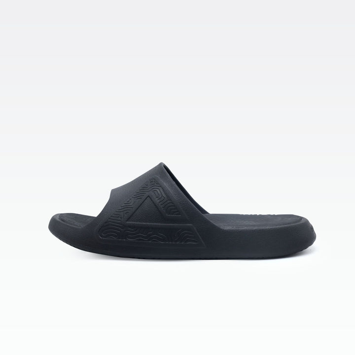 Peak Taichi Slippers All Black