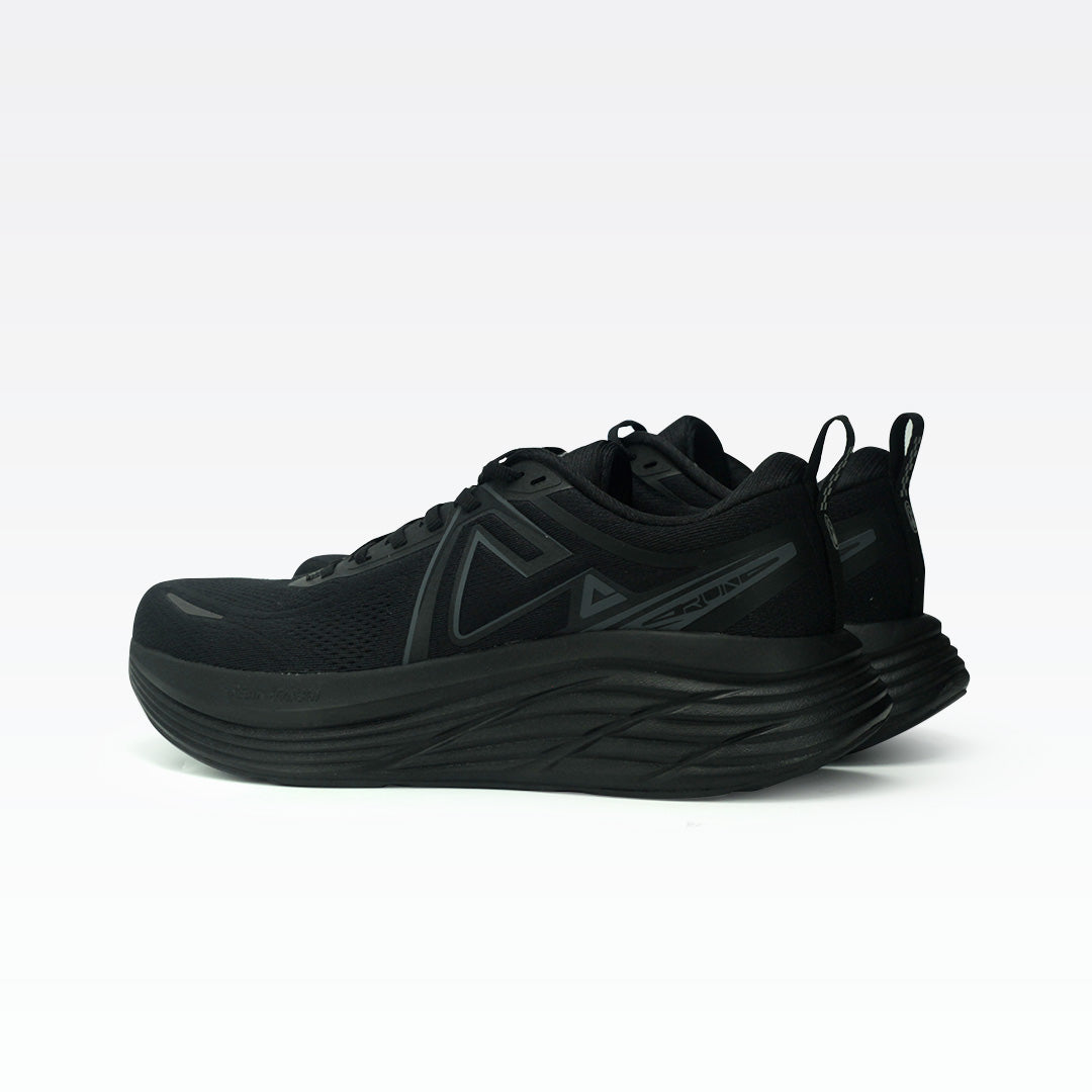 Peak Turbo All Black
