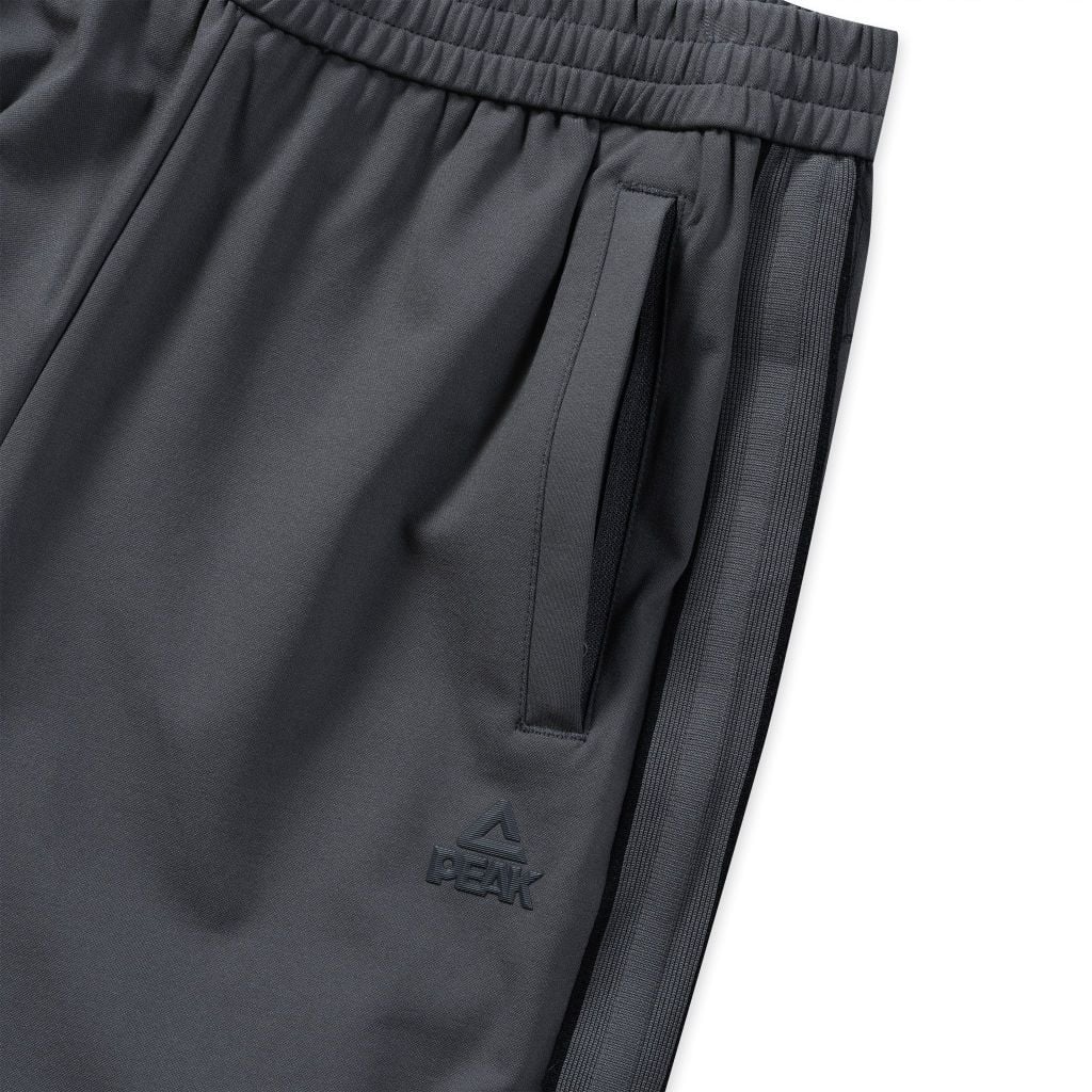 Peak Knitted Tracksuit Magnetic Grey