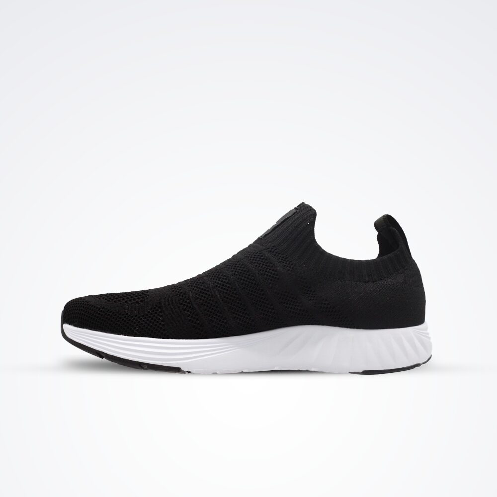Peak X-Light Slip On Black